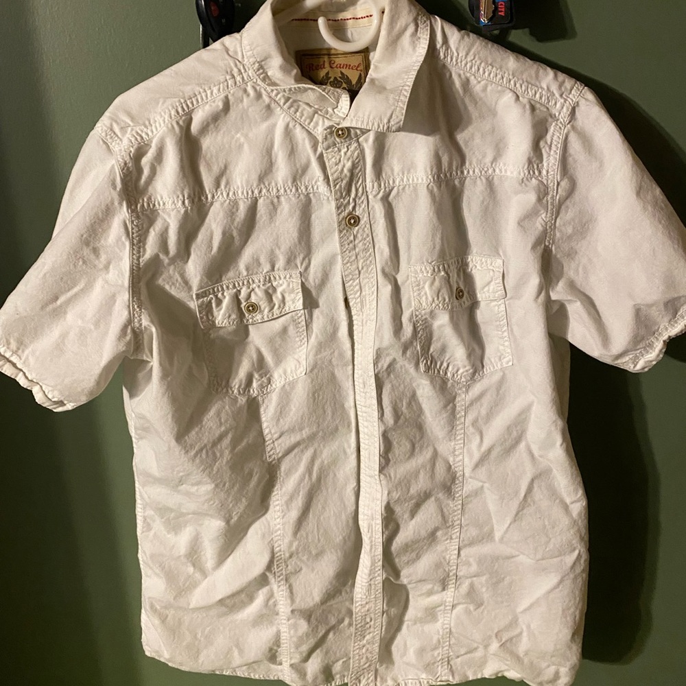 Red camel white short sleeve button up